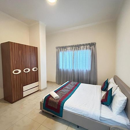Al Hayat Suites Apartment Manama Exterior photo