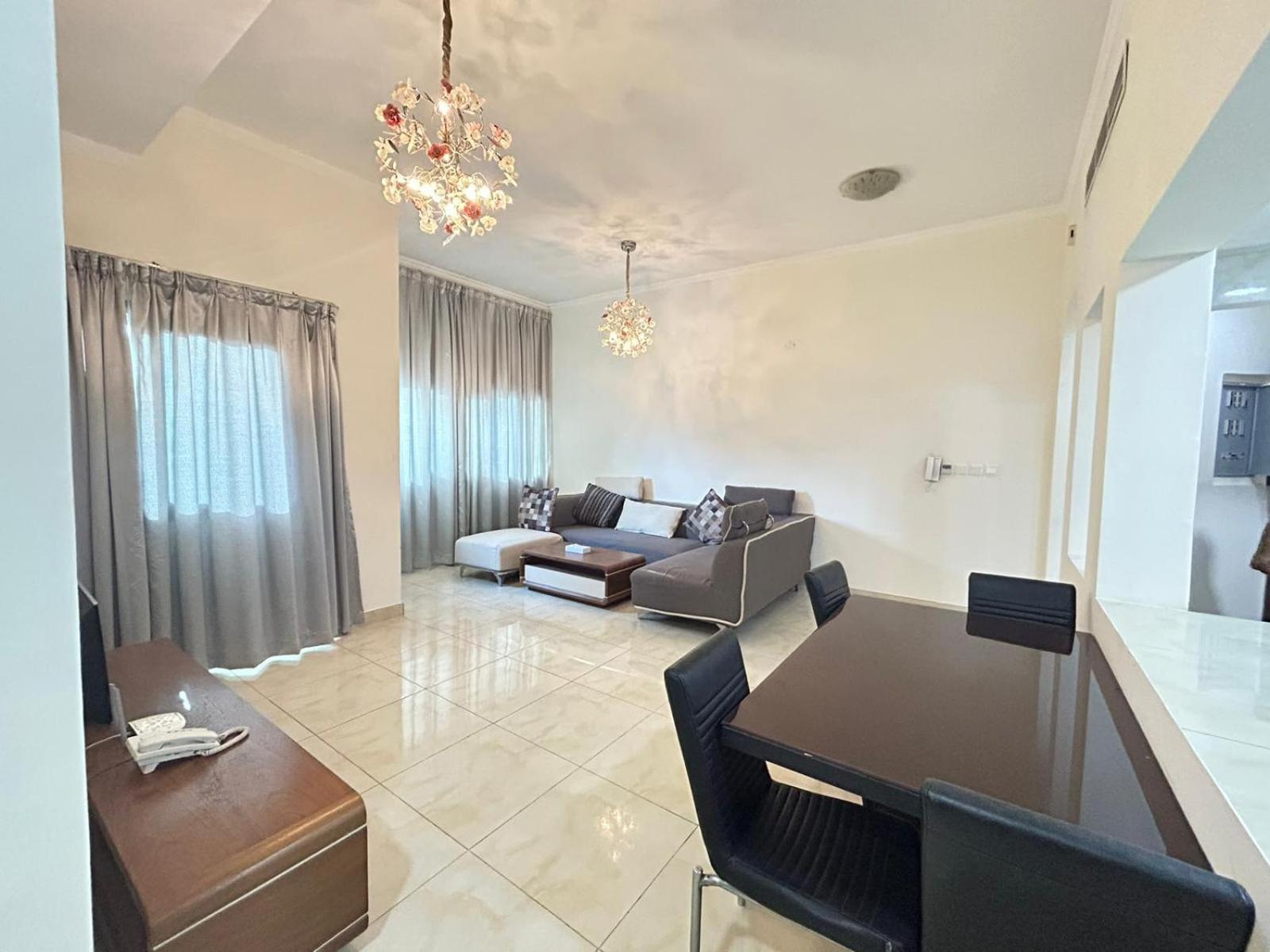 Al Hayat Suites Apartment Manama Exterior photo