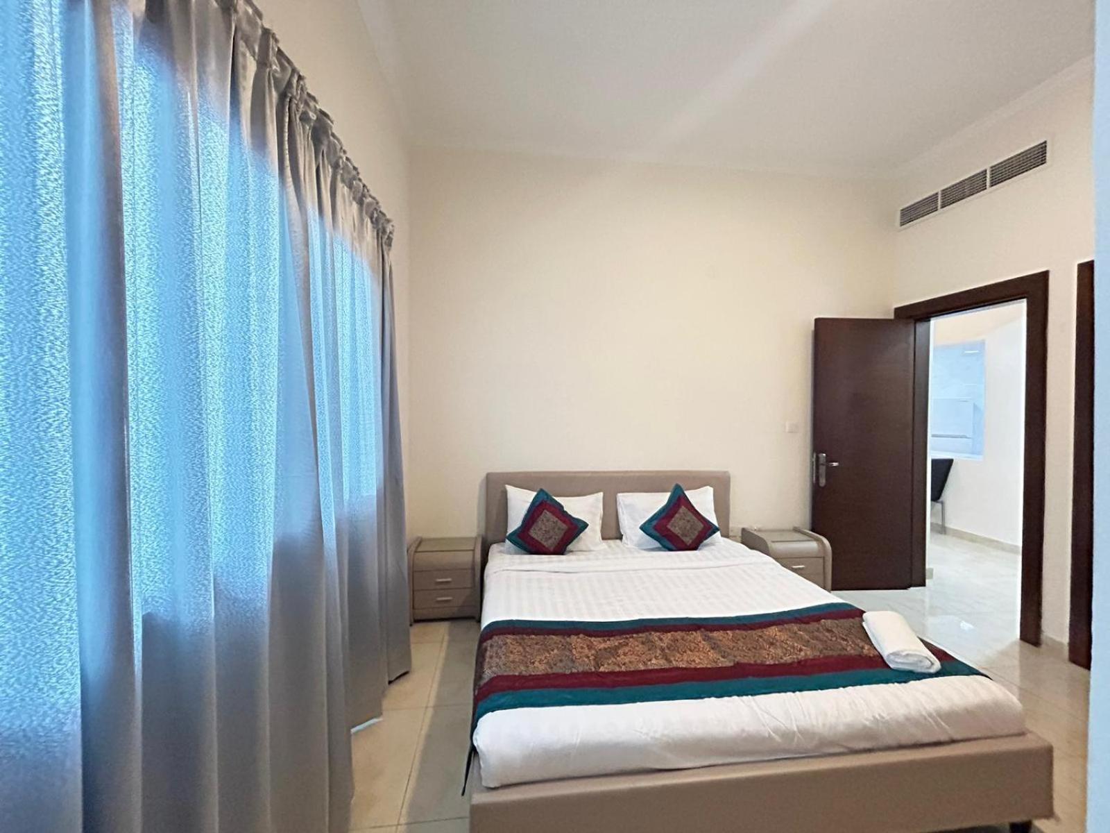 Al Hayat Suites Apartment Manama Exterior photo