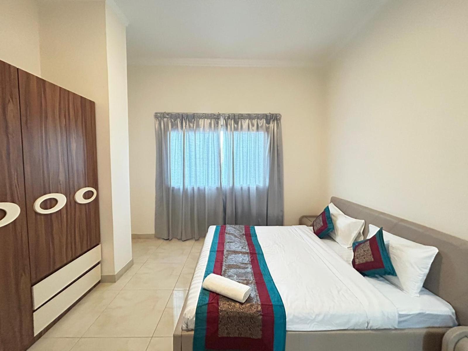Al Hayat Suites Apartment Manama Exterior photo