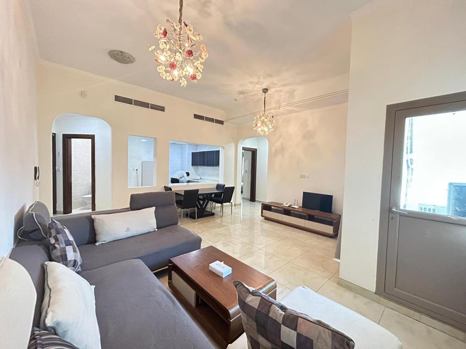 Al Hayat Suites Apartment Manama Exterior photo