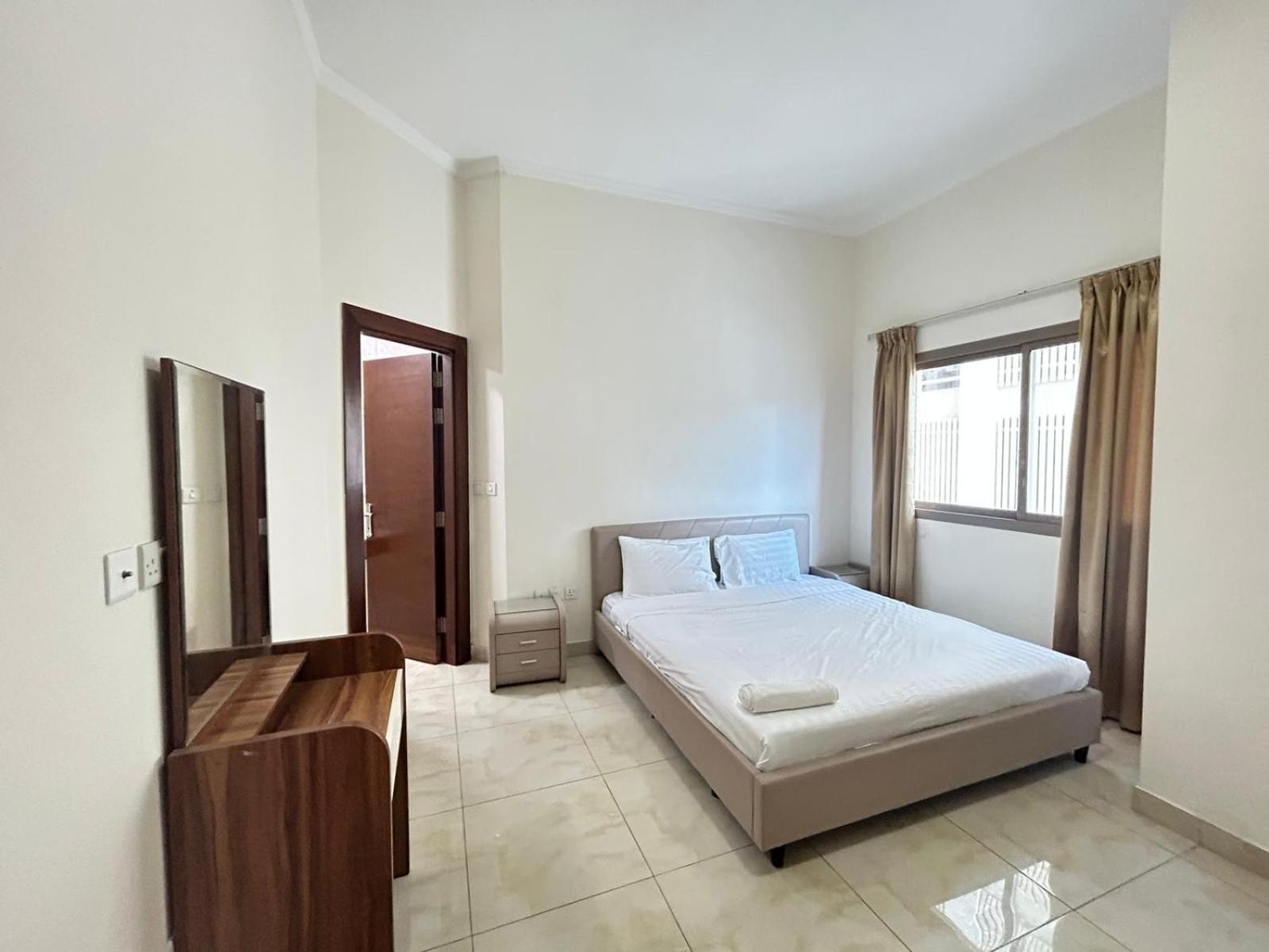 Al Hayat Suites Apartment Manama Exterior photo